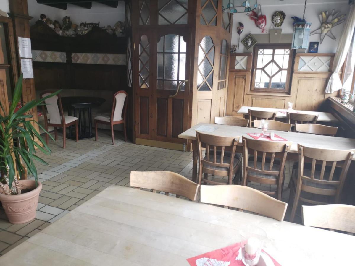 פוטנשטיין Gaestehaus Am Rathaus מראה חיצוני תמונה