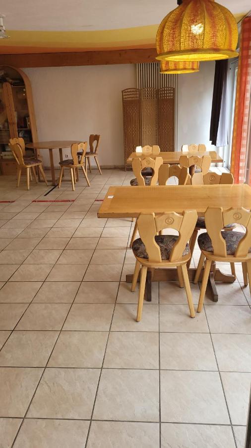 פוטנשטיין Gaestehaus Am Rathaus מראה חיצוני תמונה